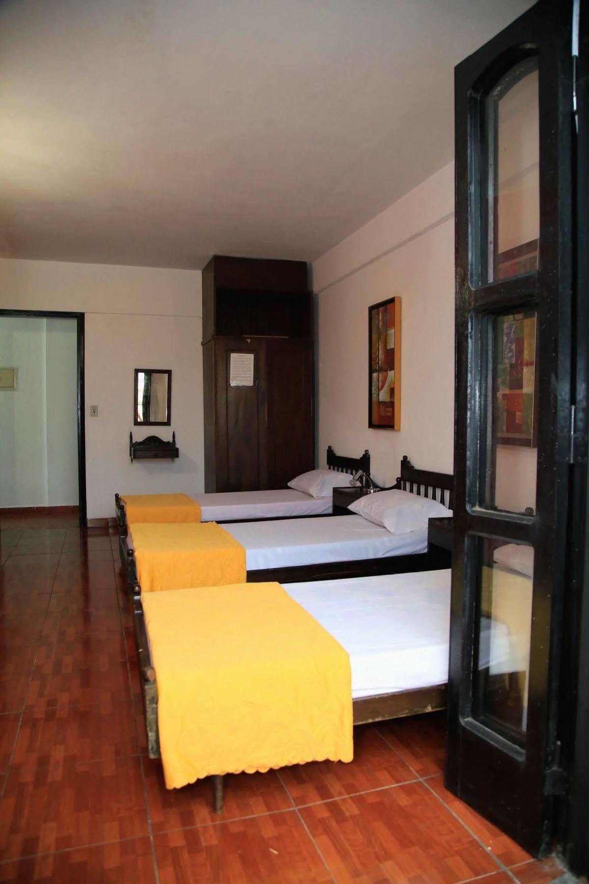 Costanera Hostel Ασουνσιόν Εξωτερικό φωτογραφία
