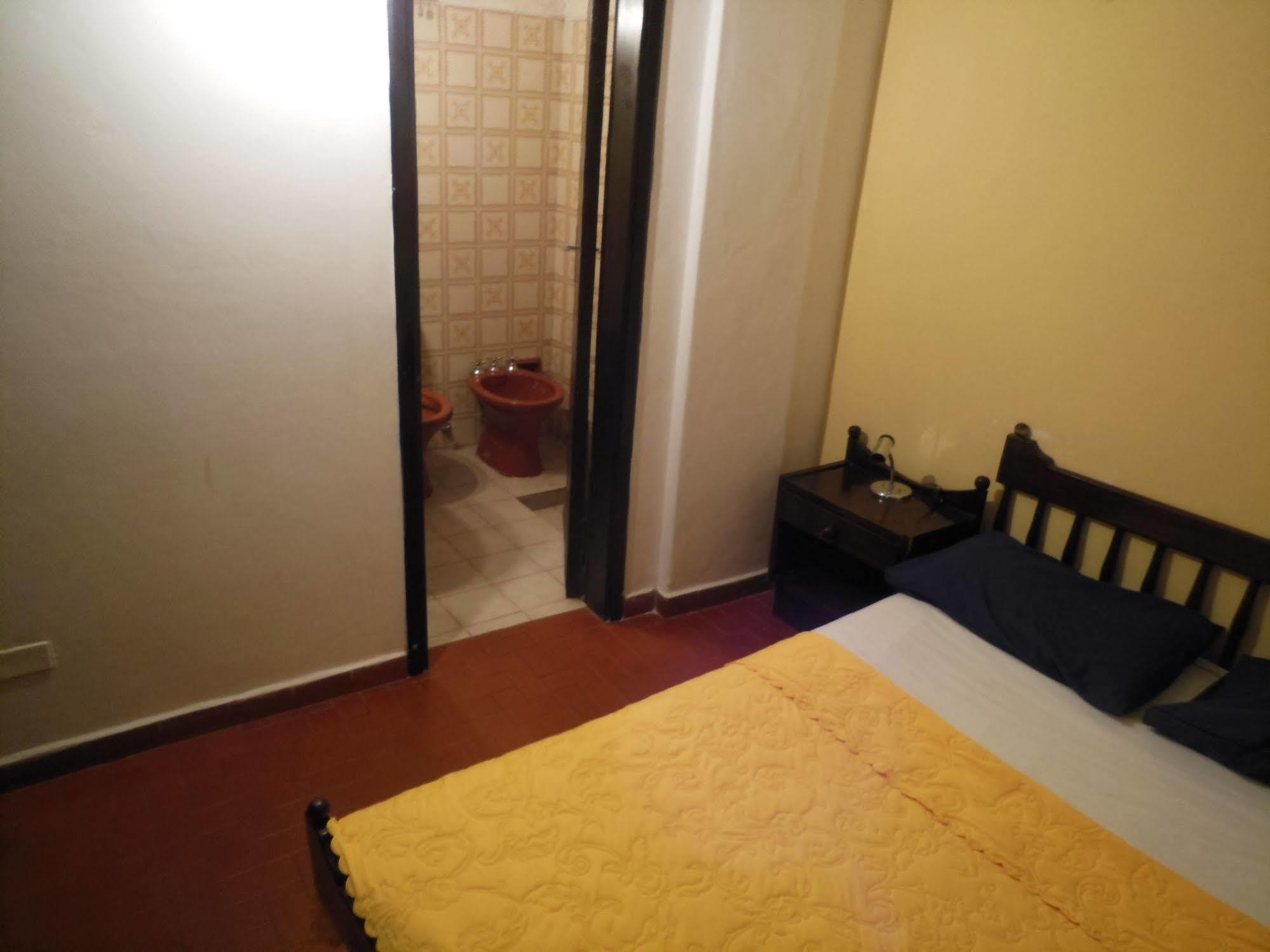Costanera Hostel Ασουνσιόν Εξωτερικό φωτογραφία