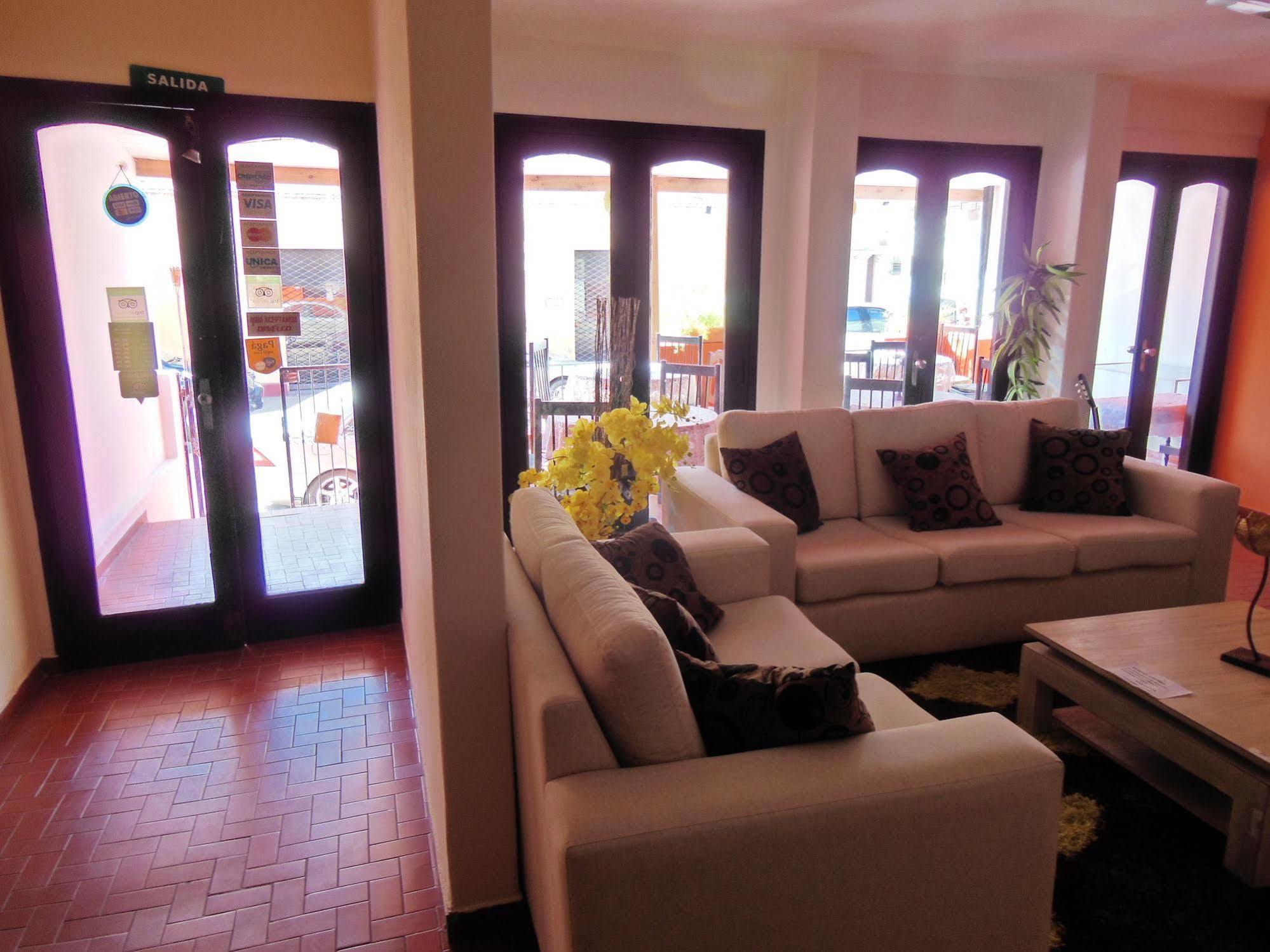 Costanera Hostel Ασουνσιόν Εξωτερικό φωτογραφία