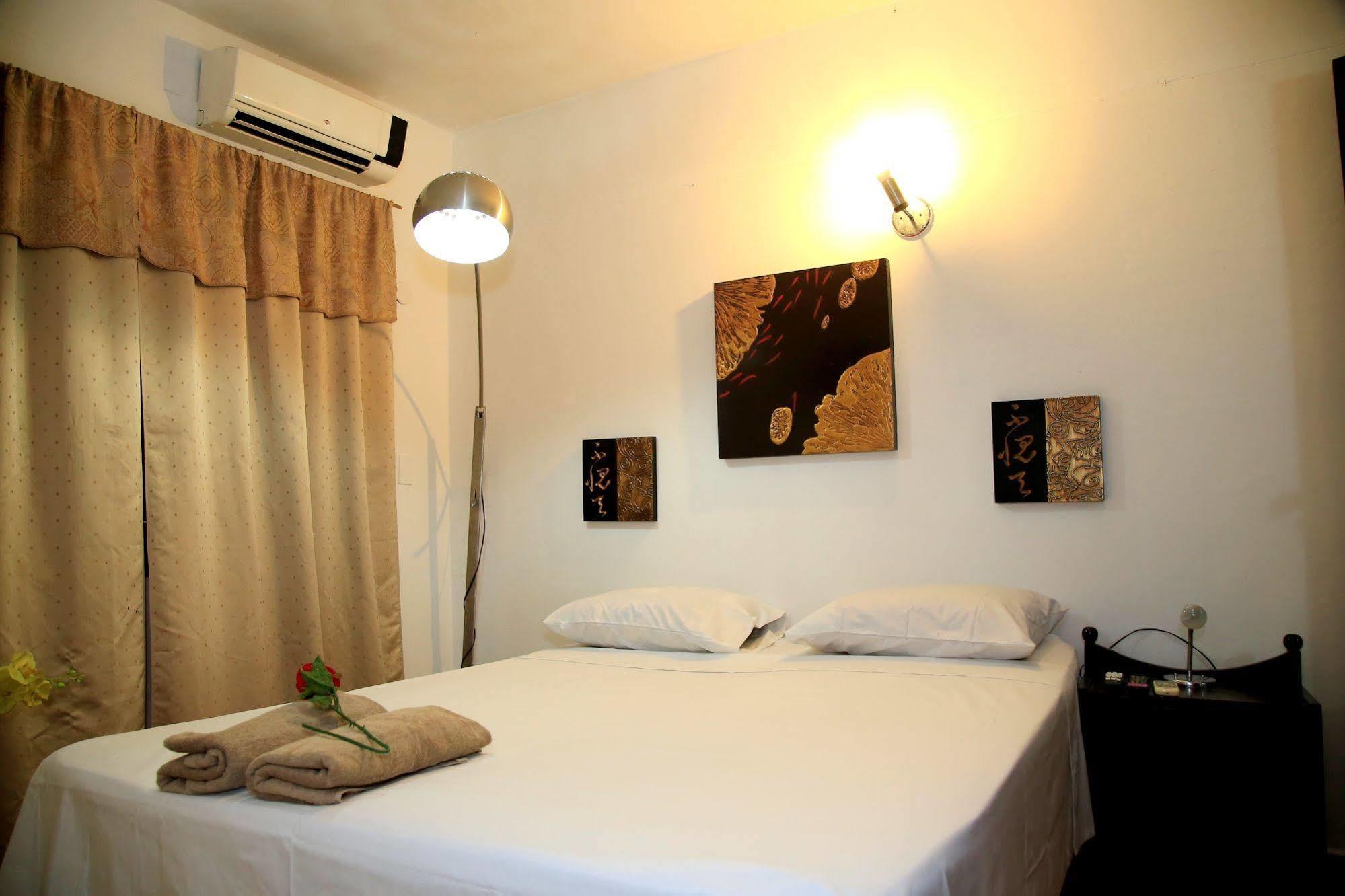 Costanera Hostel Ασουνσιόν Εξωτερικό φωτογραφία